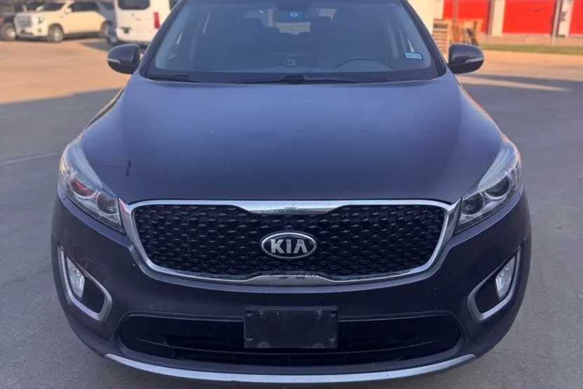 2016 Kia Sorento EX photo 1