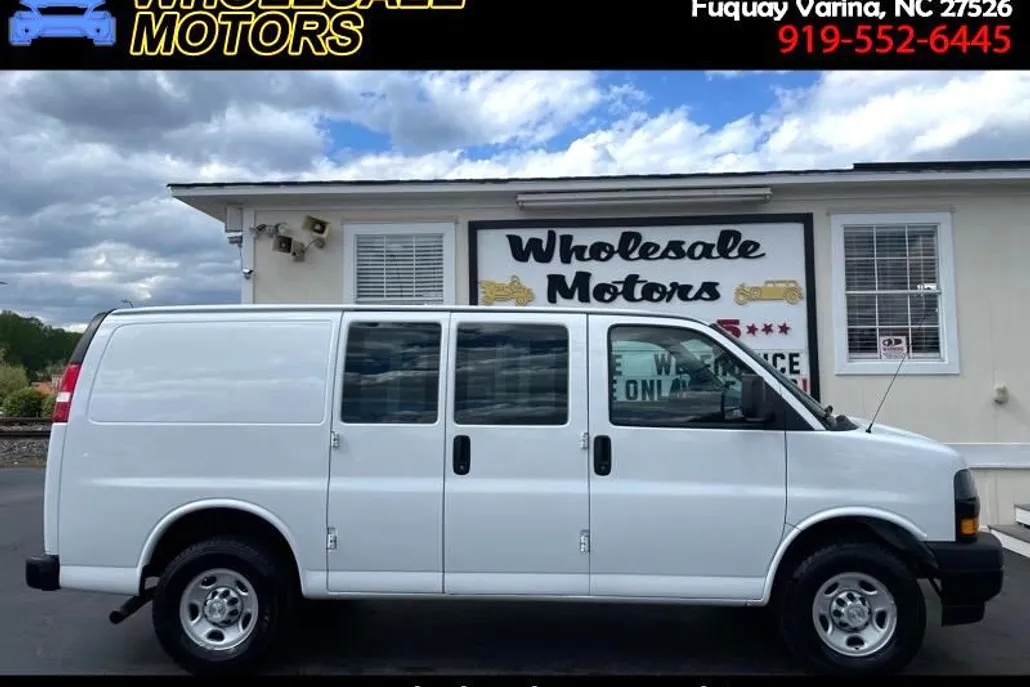2020 Chevrolet Express 3500 Cargo photo 1