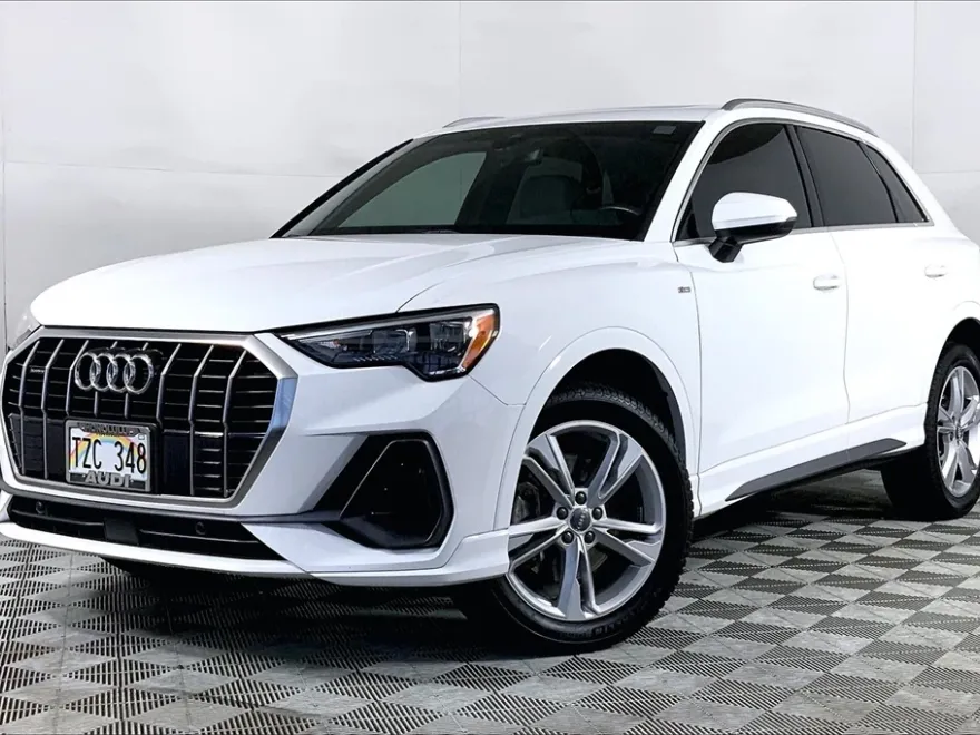 2020 Audi Q3 S line Premium photo 1