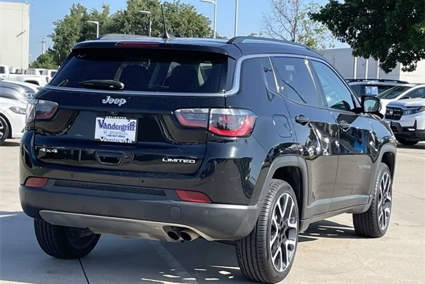 2021 Jeep Compass Limited photo 1