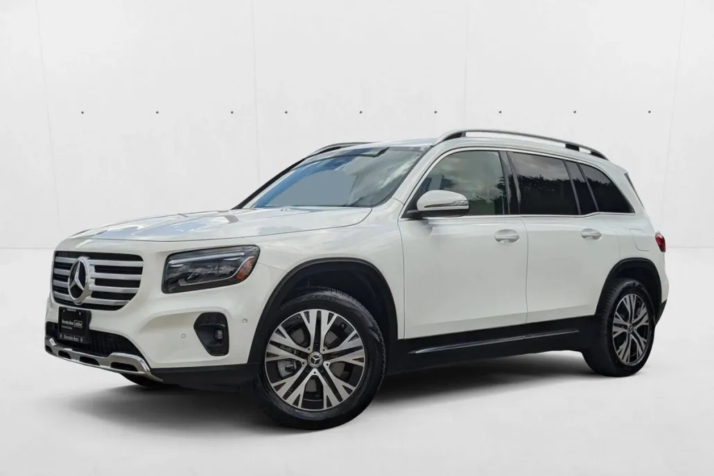 2025 Mercedes Benz GLB 250 4MATIC photo 1