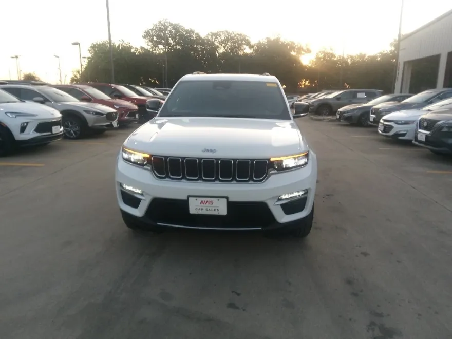 2024 Jeep Cherokee Limited 4xe photo 1
