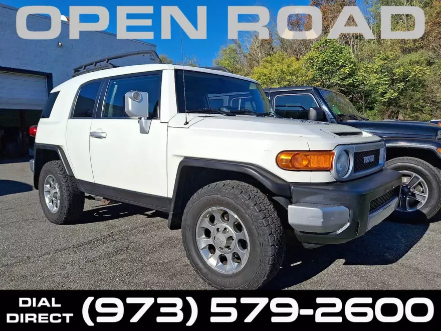 2012 Toyota FJ Cruiser Base photo 1