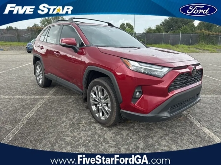 2024 Toyota RAV4 XLE Premium photo 1