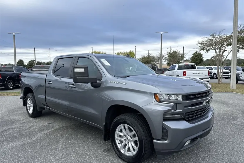 2022 Chevrolet Silverado 1500 RST photo 1