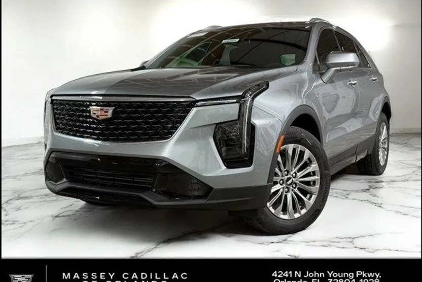 2025 Cadillac XT4 Premium Luxury photo 1