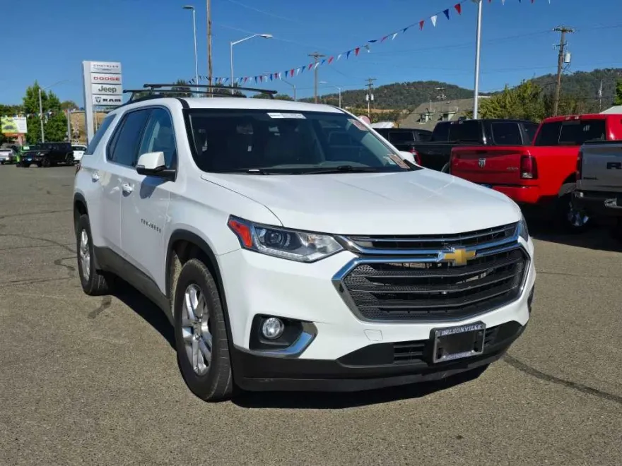 2021 Chevrolet Traverse Cloth 1LT photo 1