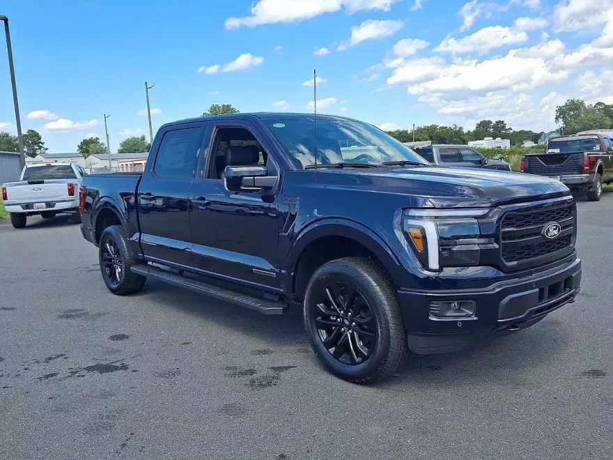 2025 Ford F-150 Lariat photo 1
