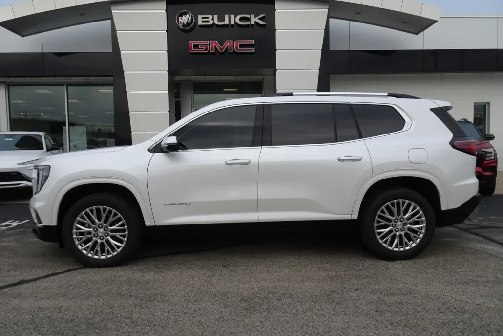2024 Gmc Acadia Denali photo 1