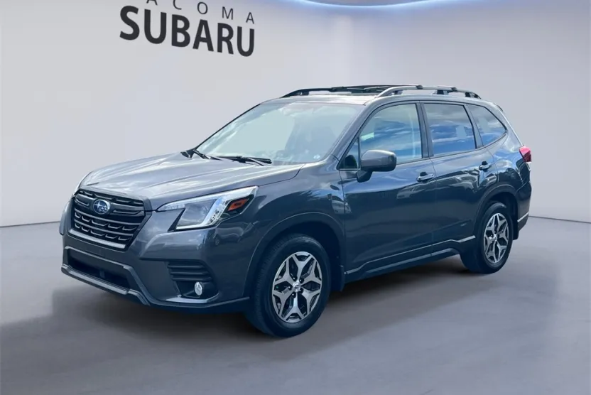 2023 Subaru Forester Premium photo 1