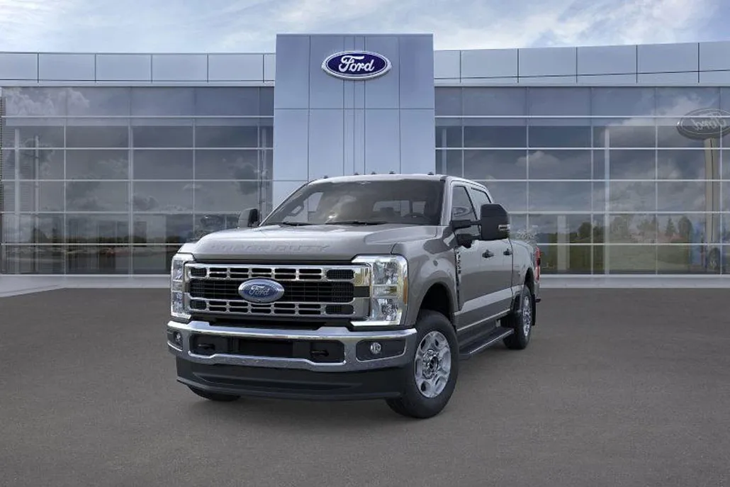 2026 Ford F-250 XLT photo 1