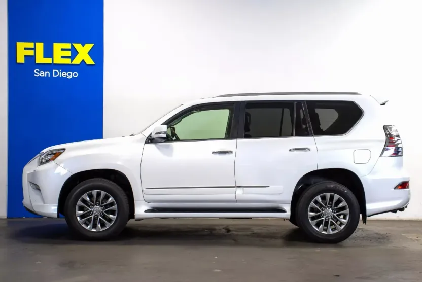 2016 Lexus GX 460 Luxury photo 1