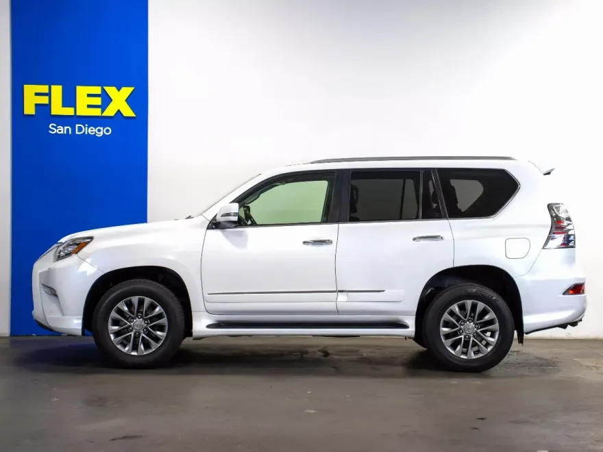 2016 Lexus GX 460 Luxury photo 1