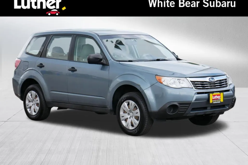 2010 Subaru Forester 2.5X photo 1