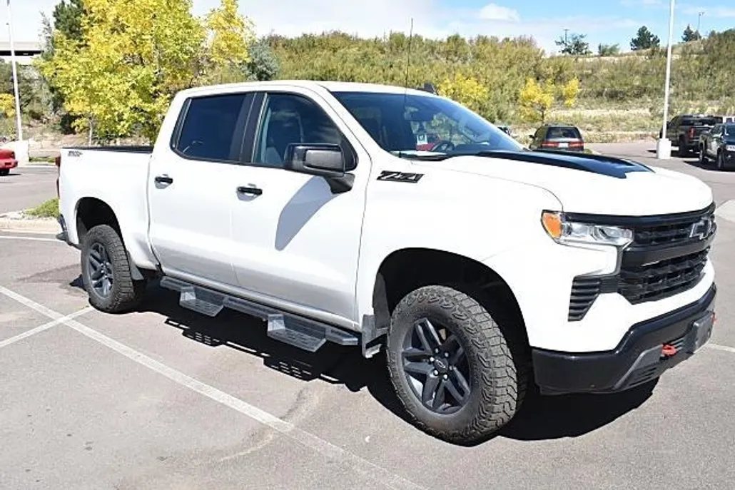 2023 Chevrolet Silverado 1500 LT Trail Boss photo 1