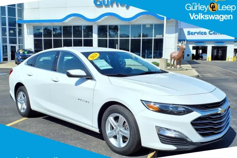 2024 Chevrolet Malibu 1LT photo 1