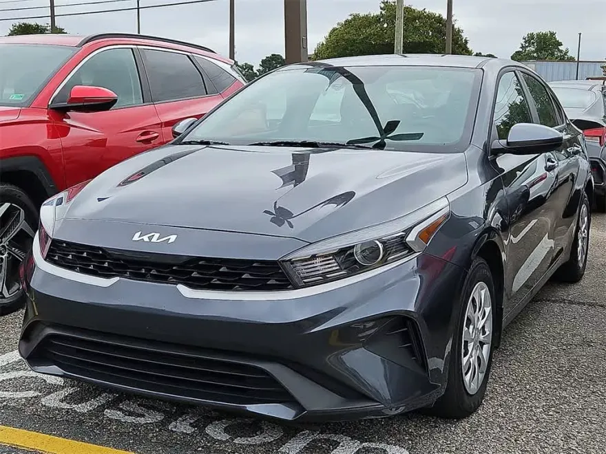 2024 Kia Forte LX photo 1