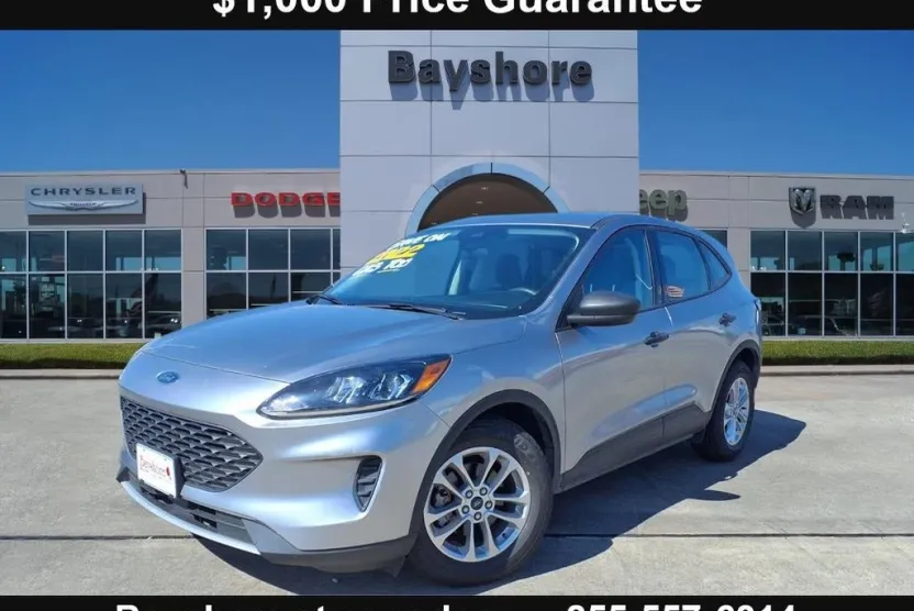 2022 Ford Escape S photo 1