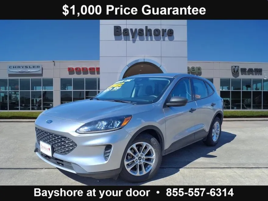 2022 Ford Escape S photo 1