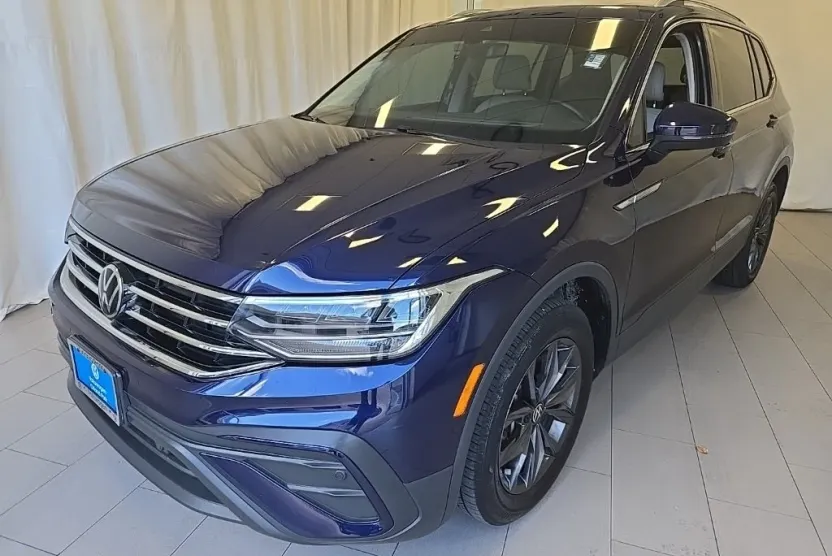 2022 Volkswagen Tiguan SE photo 1