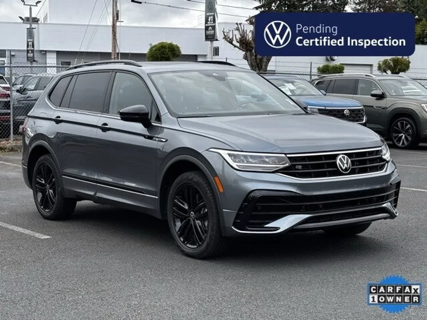 2022 Volkswagen Tiguan SE R-Line Black photo 1