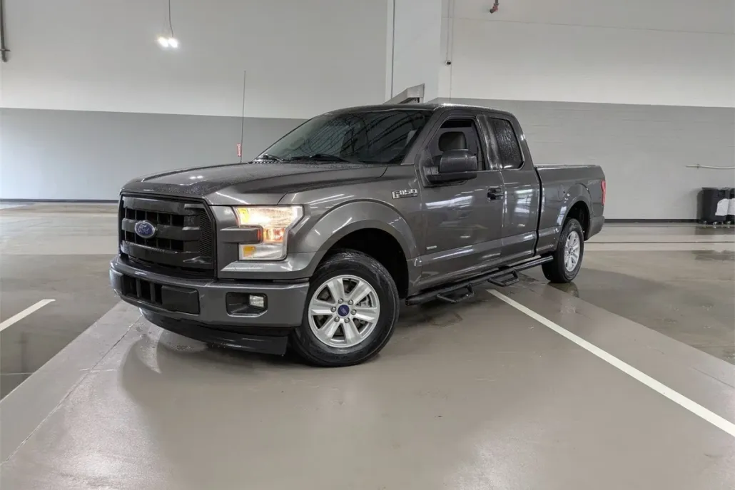 2017 Ford F-150 XL photo 1