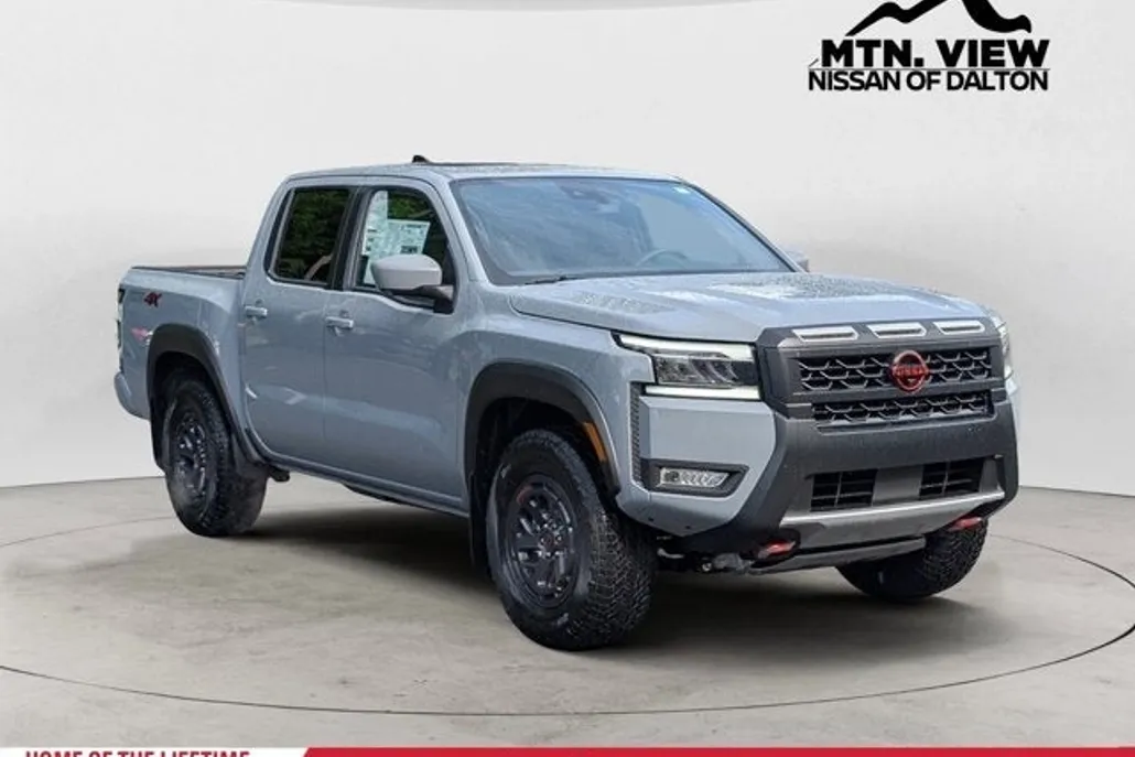 2025 Nissan Frontier PRO-4X photo 1