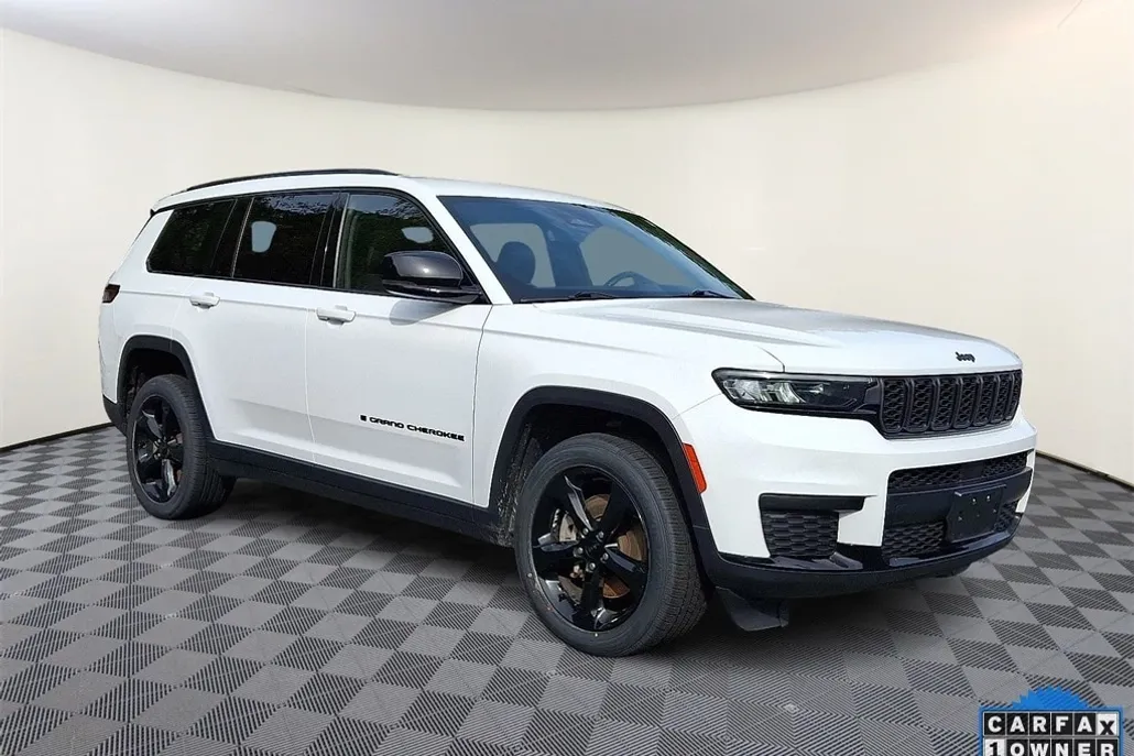 2022 Jeep Grand Cherokee Altitude photo 1