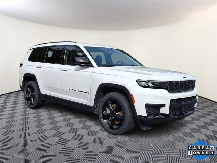 2022 Jeep Grand Cherokee Altitude photo 1