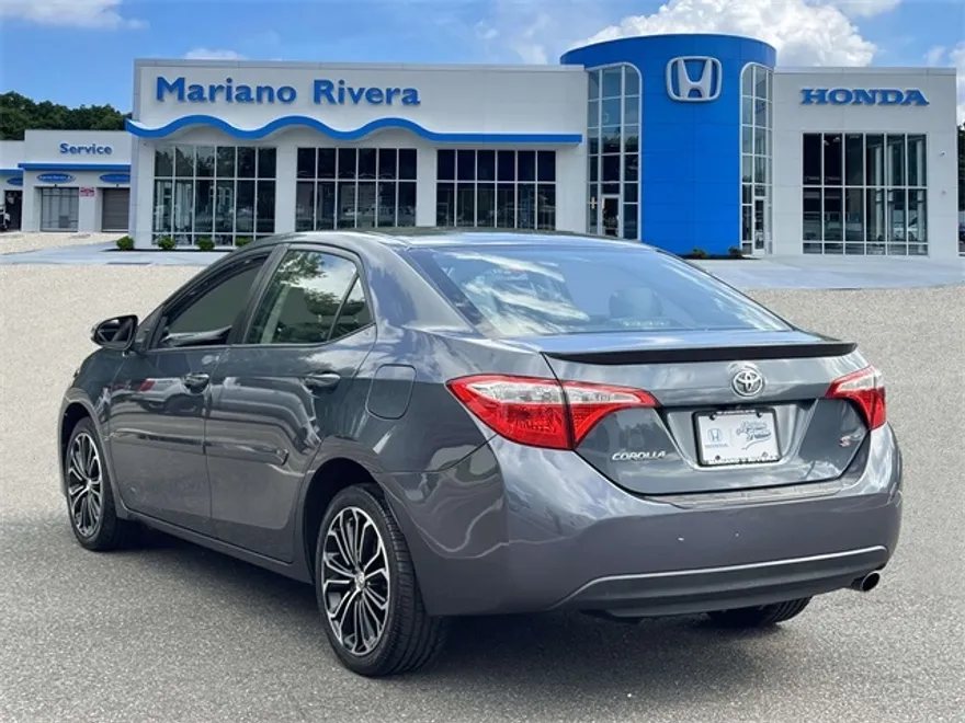 2016 Toyota Corolla L photo 1