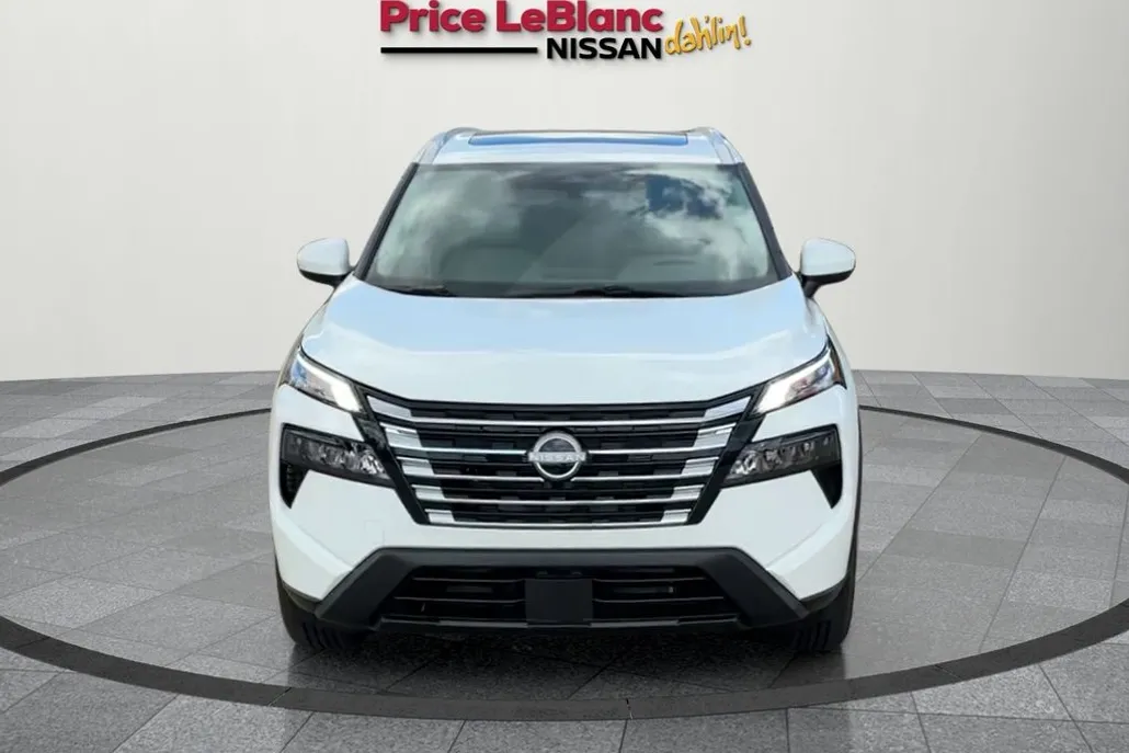 2026 Nissan Rogue SV photo 1