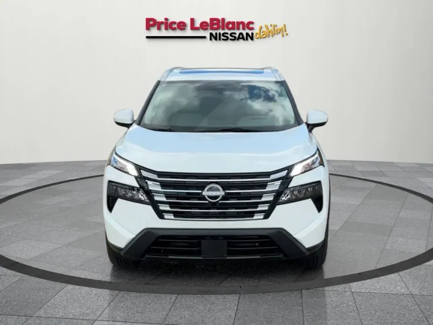2026 Nissan Rogue SV photo 1