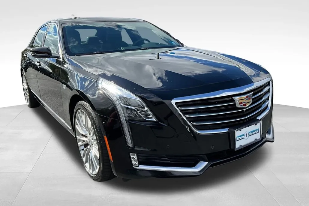 2018 Cadillac CT6 Luxury photo 1