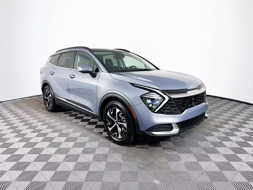 2025 Kia Sportage EX photo 1