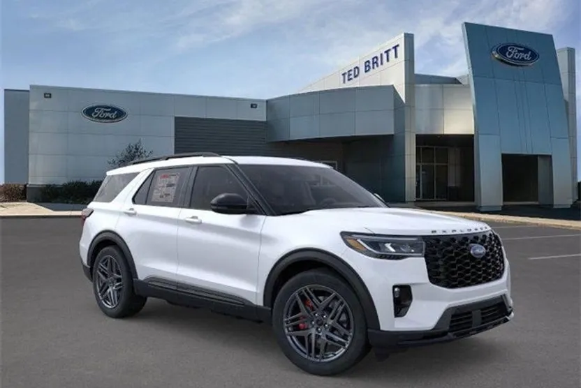2025 Ford Explorer ST photo 1