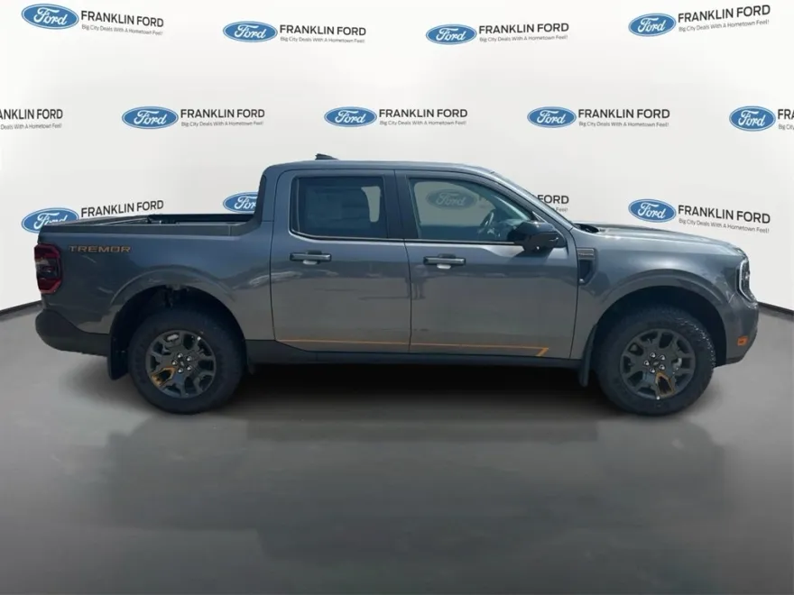 2025 Ford Maverick Tremor photo 1