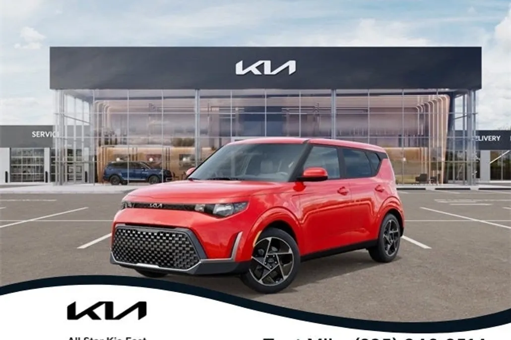 2025 Kia Soul EX photo 1