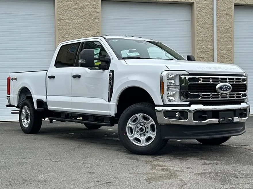 2026 Ford F-250 XLT photo 1