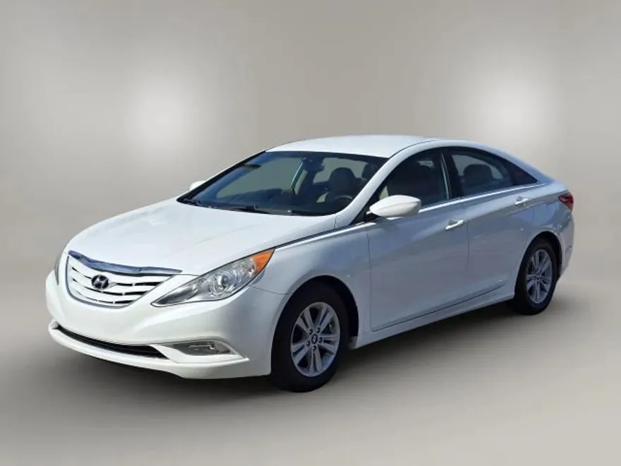 2013 Hyundai Sonata GLS photo 1