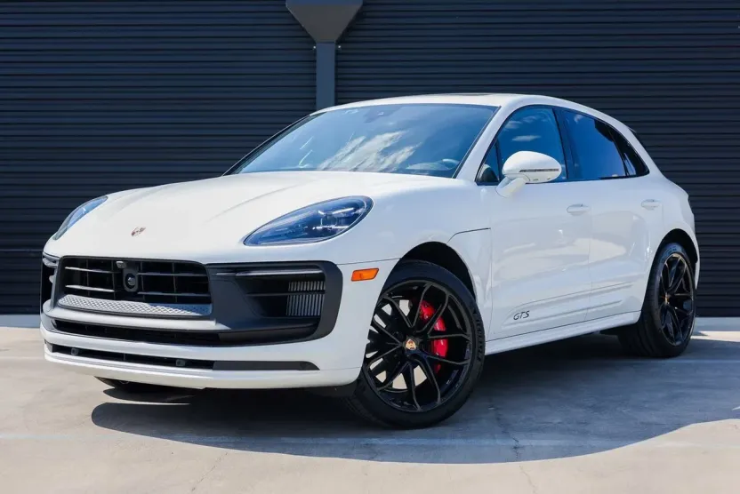 2024 Porsche Macan GTS photo 1