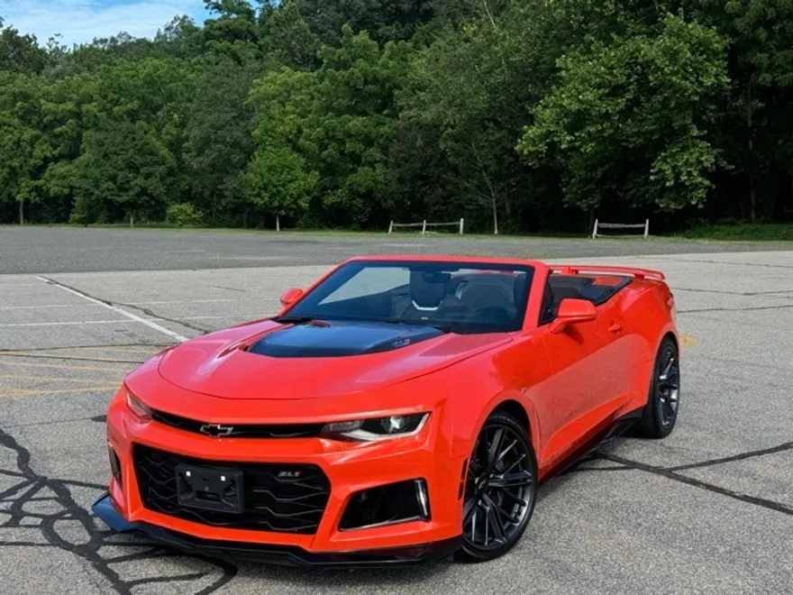 2021 Chevrolet Camaro ZL1 photo 1