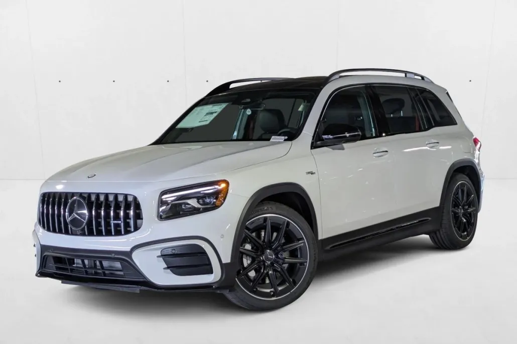2026 Mercedes Benz GLB AMG 35 4MATIC photo 1