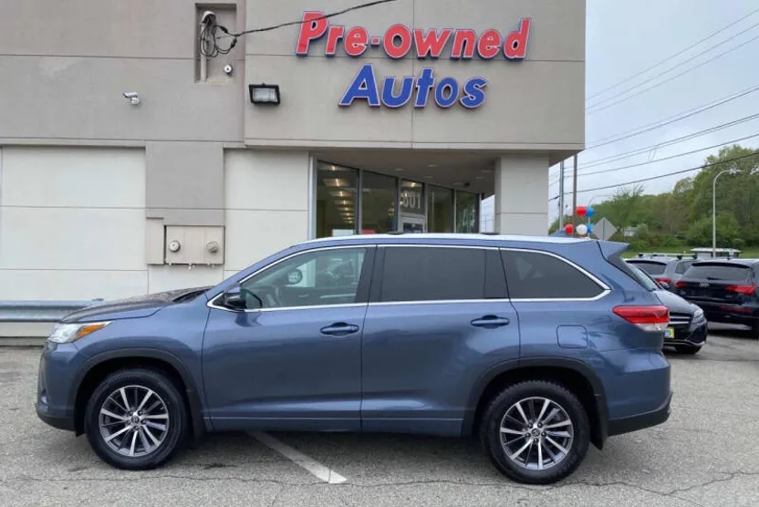 2017 Toyota Highlander SE XLE photo 1
