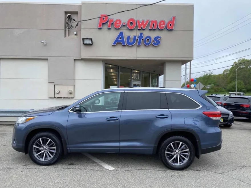2017 Toyota Highlander SE XLE photo 1