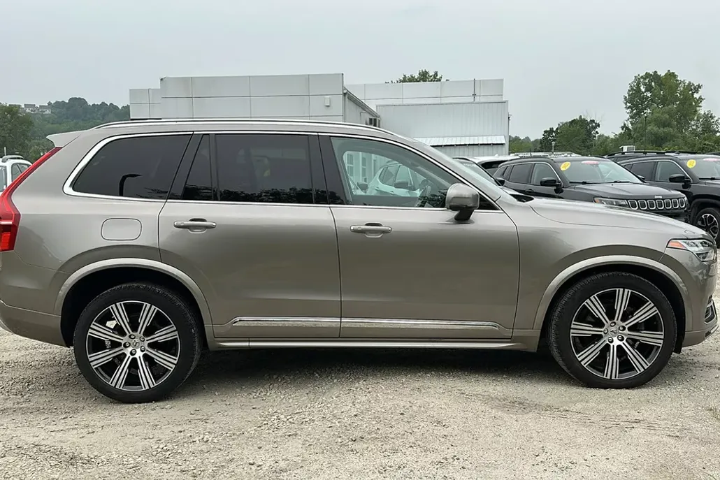 2022 Volvo XC90 Inscription photo 1