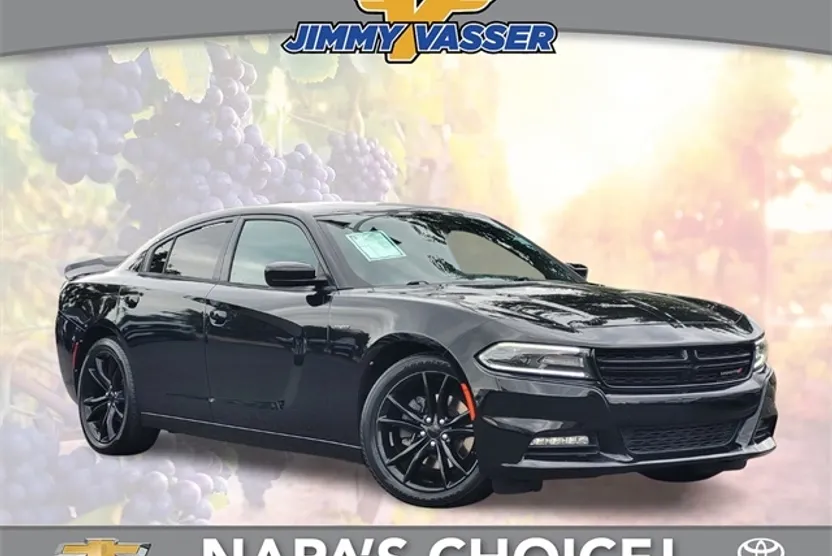 2016 Dodge Charger R/T photo 1