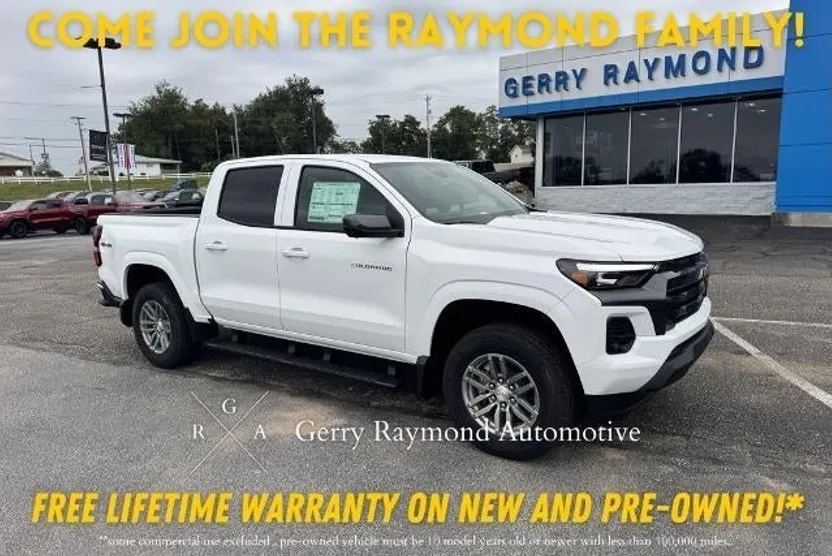 2025 Chevrolet Colorado Work Truck LT photo 1