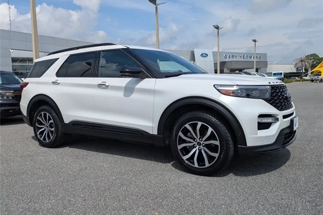 2021 Ford Explorer ST photo 1