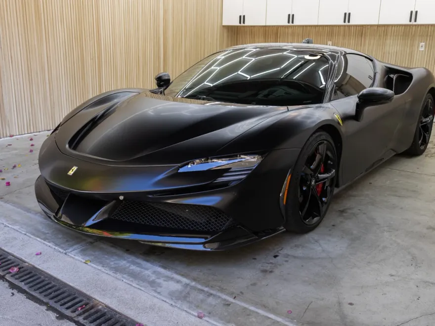 2021 Ferrari SF90 Stradale photo 1