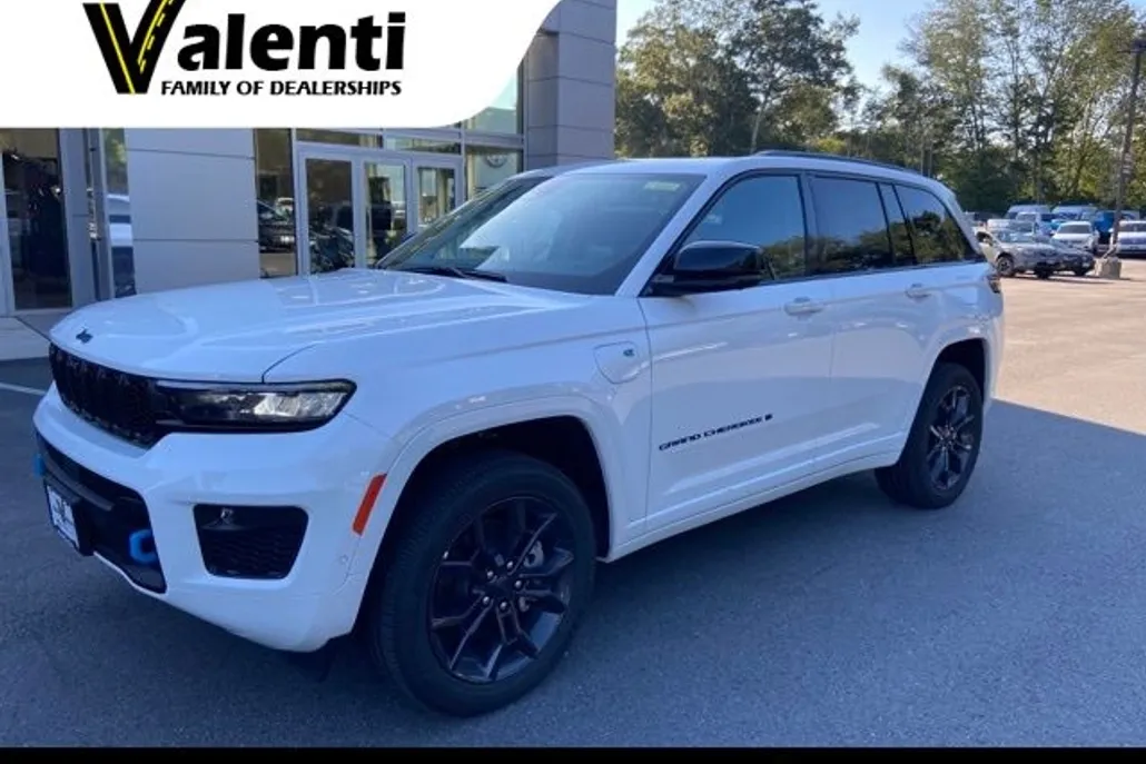 2023 Jeep Grand Cherokee 4xe photo 1